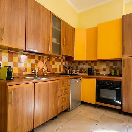 Διαμέρισμα San Donato Cozy By Wonderful Italy *